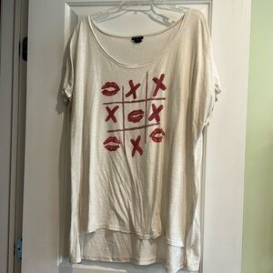 Torrid tic tac toe ❌💋 shirt Sz 2X short sleeve T-shirt